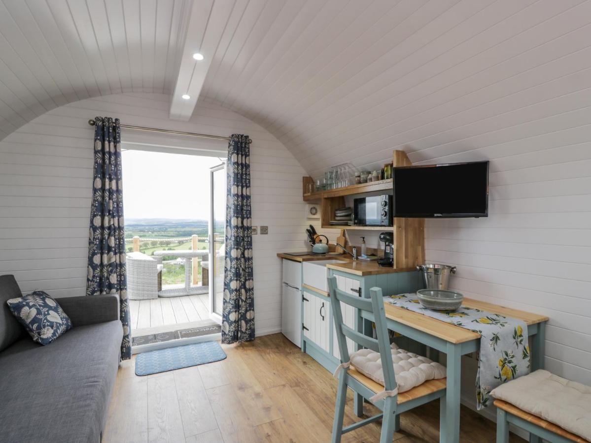 Laird Lodge 2 Локърби Екстериор снимка