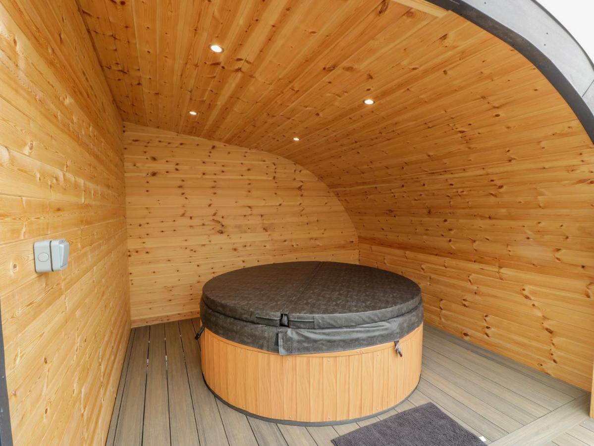 Laird Lodge 2 Локърби Екстериор снимка